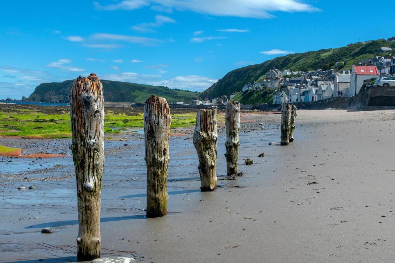 Finest Retreats - Ellie-Jo Cottage Gardenstown Exterior foto